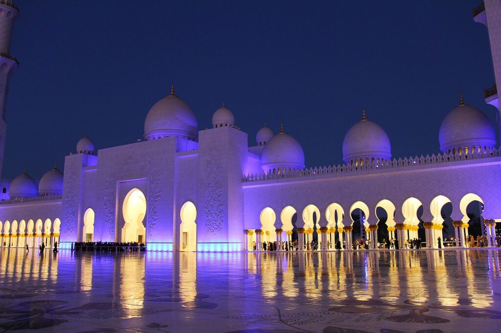 Sheikh Zayed Grand Mosque Abu Dhabi: A Tapestry of Beauty, Unity, and Legacy