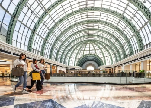 Mall of the Emirates: A Shopper’s Paradise in the Heart of Dubai